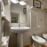 Apartamento Lombarde 30 Near Piazza Il Campo *