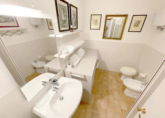 Lombarde 30 Near Piazza Il Campo 公寓