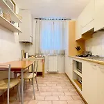 Appartamento Lombarde 30 Near Piazza Il Campo